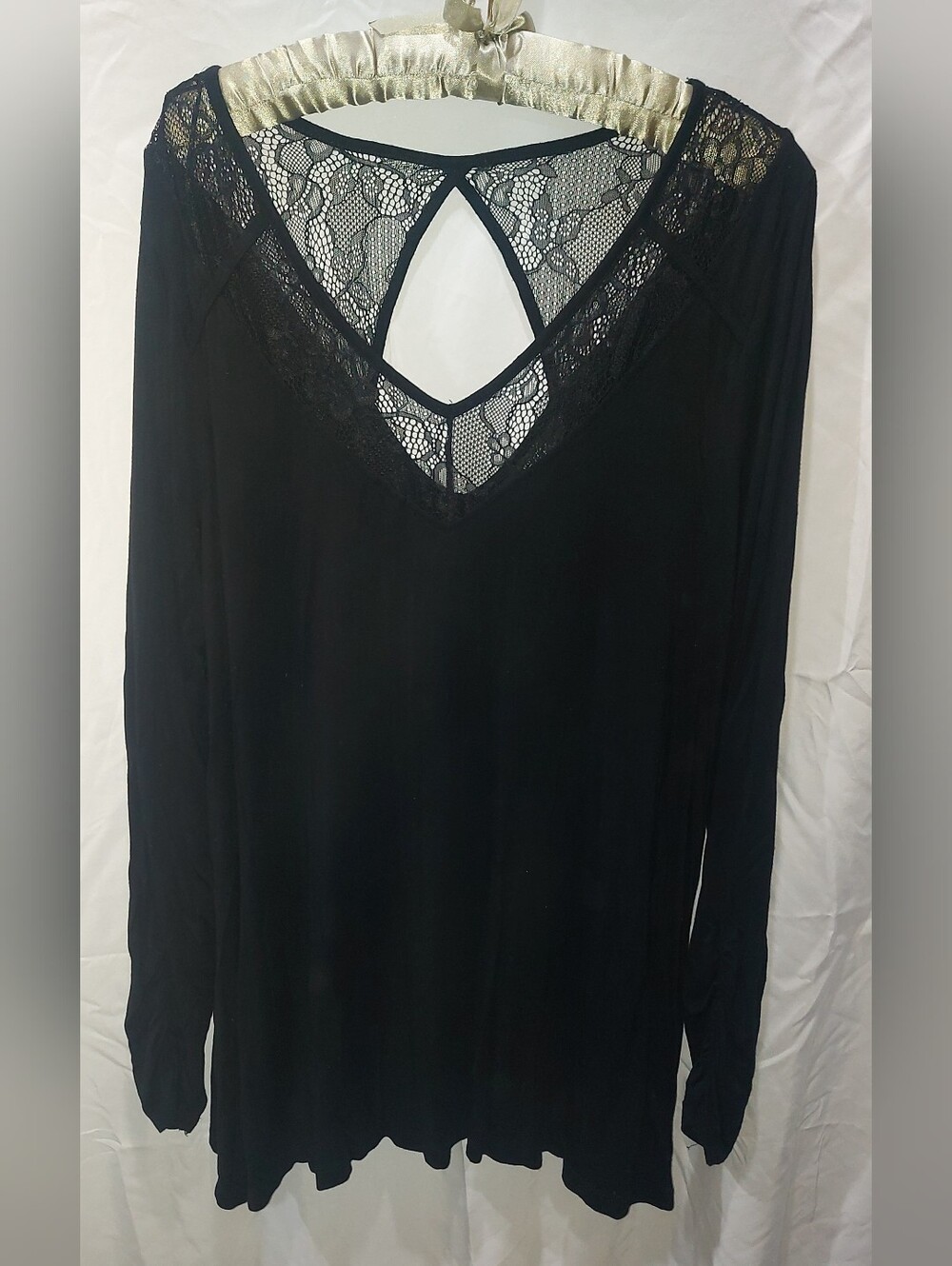 Michel Studio Black Long Sleeve Lace-Trim V-Neck Top